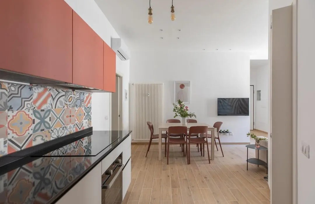 Iflat Colorful And Bright Apartament In Monti-1